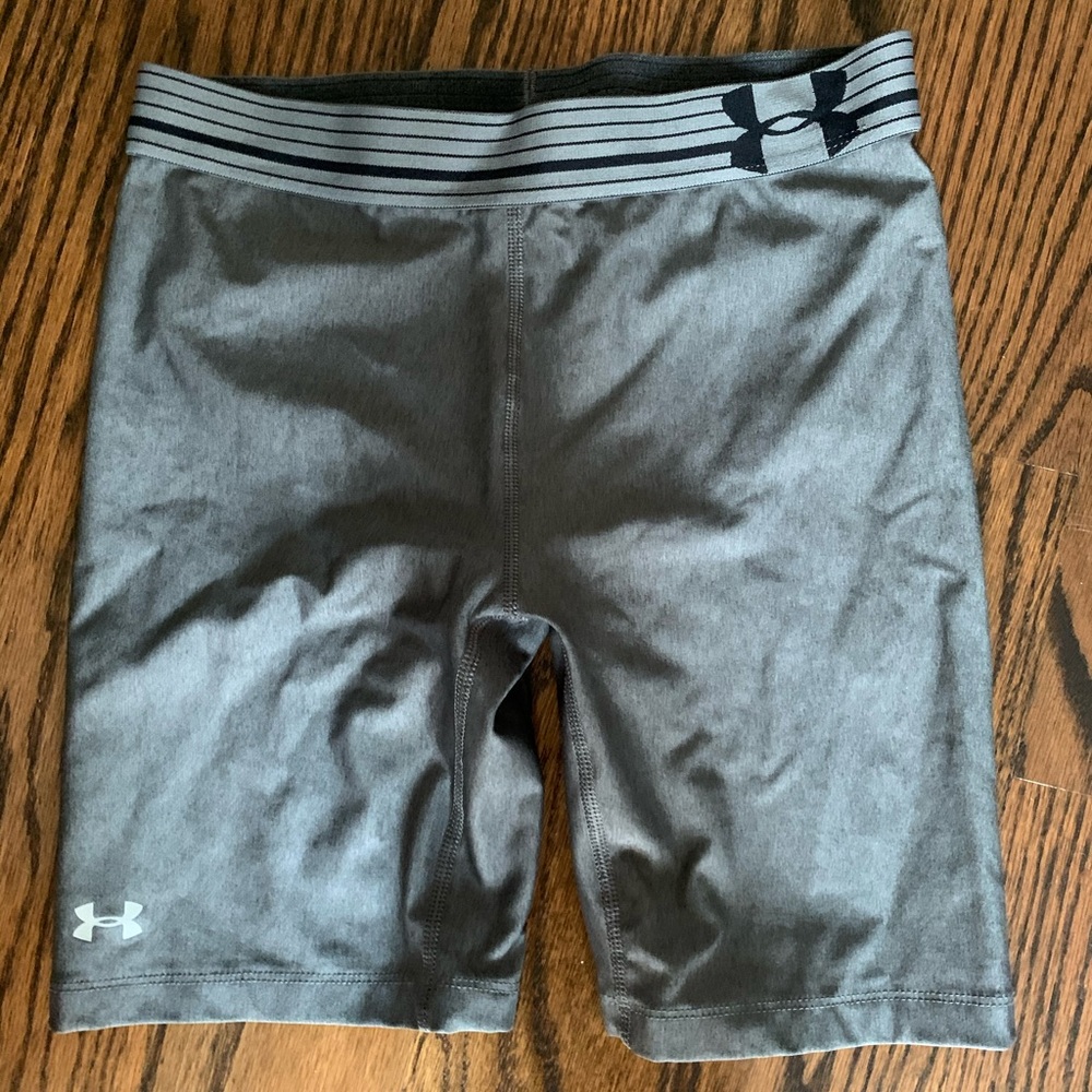 UNDER ARMOUR BIKER SHORTS